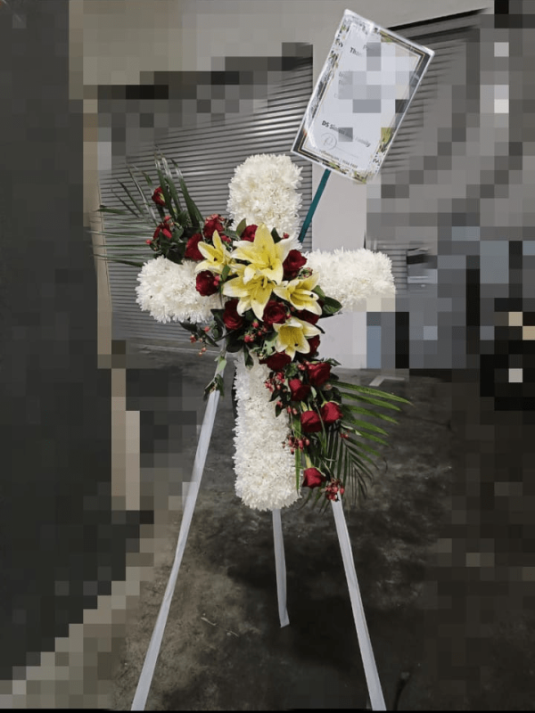 remember cross wreath e1692171042189 png